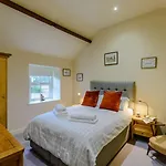 Holiday home 3 Bed In Leyburn Oc-89746 *