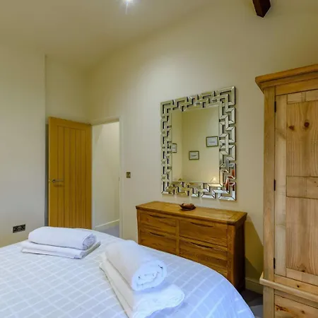 Hébergement de vacances 3 Bed In Leyburn Oc-89746 *