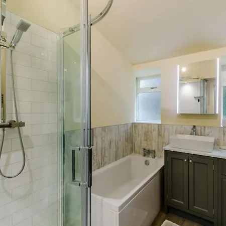 Hébergement de vacances 3 Bed In Leyburn Oc-89746 *